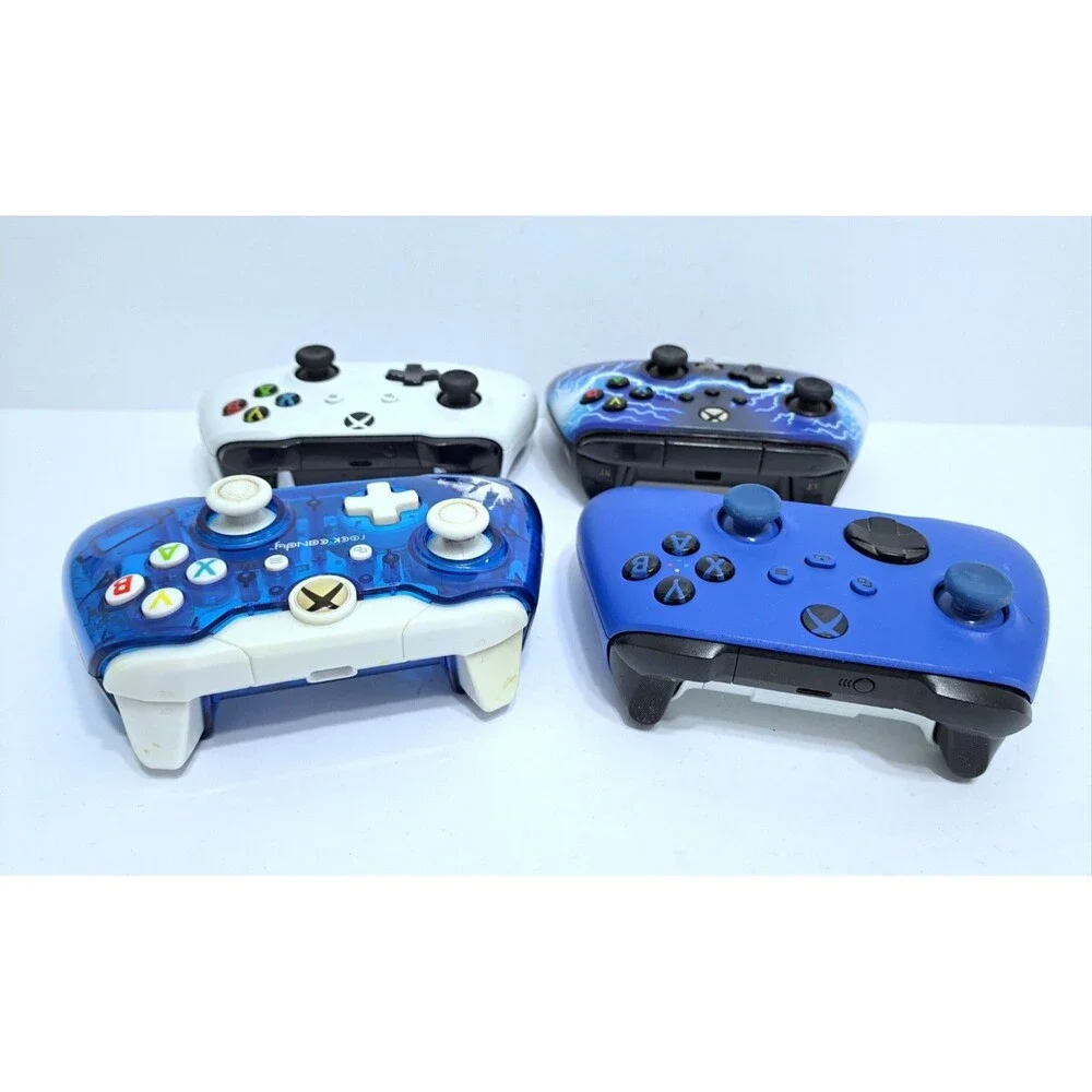 Xbox One Controllers Lot of 4 Not Tested White Blue